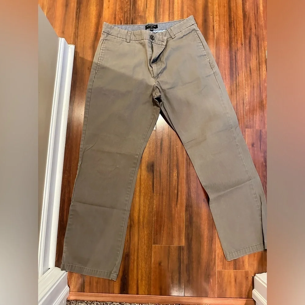 BANANA REPUBLIC MENS GRAY GAVIN CHINOS